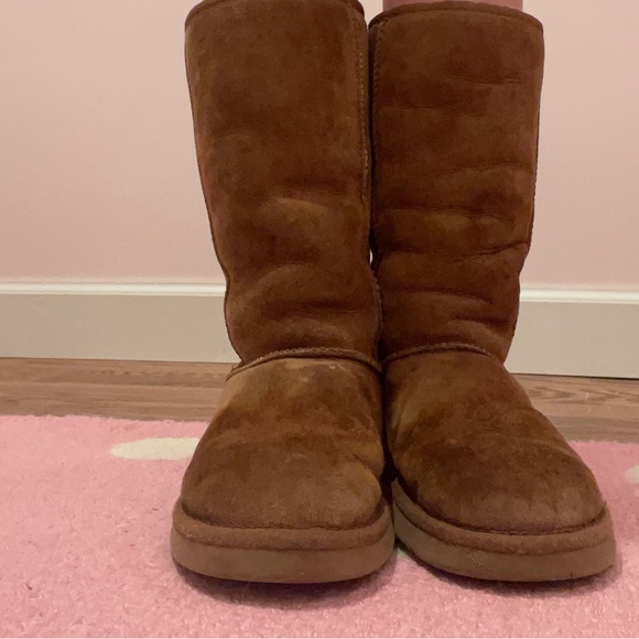 UGG boots - Picture 4 of 9